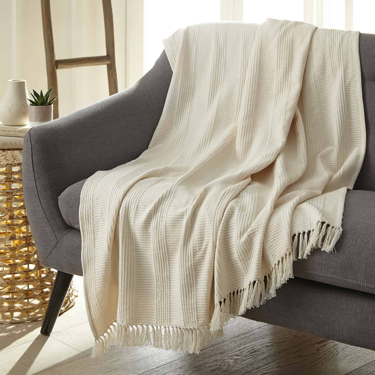 Organic Cotton Throw with Tassels