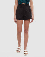 Laurier Short